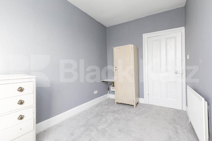 Two double bedrooms spacious lounge located within minutes from Ladbroke Grove Ladbroke Grove, Ladbroke Grove 